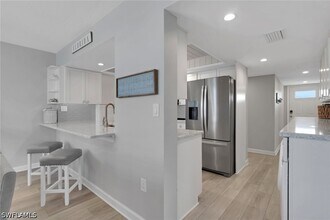 Building Photo - 10475 Gulf Shore Dr