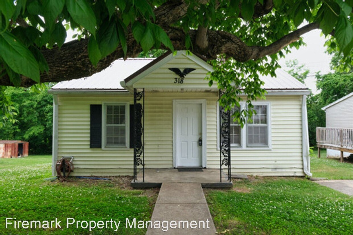 Primary Photo - 3 br, 2 bath House - 318 E. Highland Drive