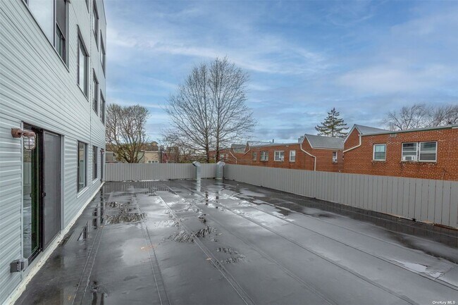 Foto del edificio - 214-33 41st Ave