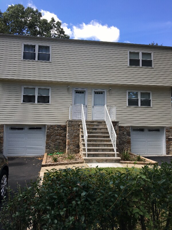 100 Sand Rd, Westwood, NJ 07675 Room for Rent in Westwood, NJ