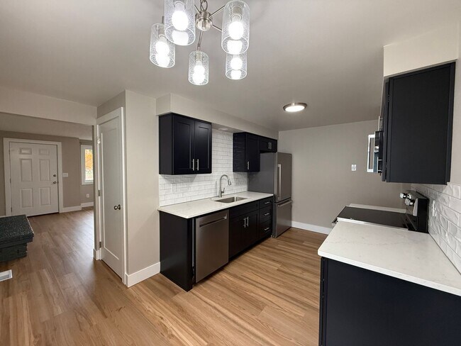 Foto del edificio - 6127 N Standard St