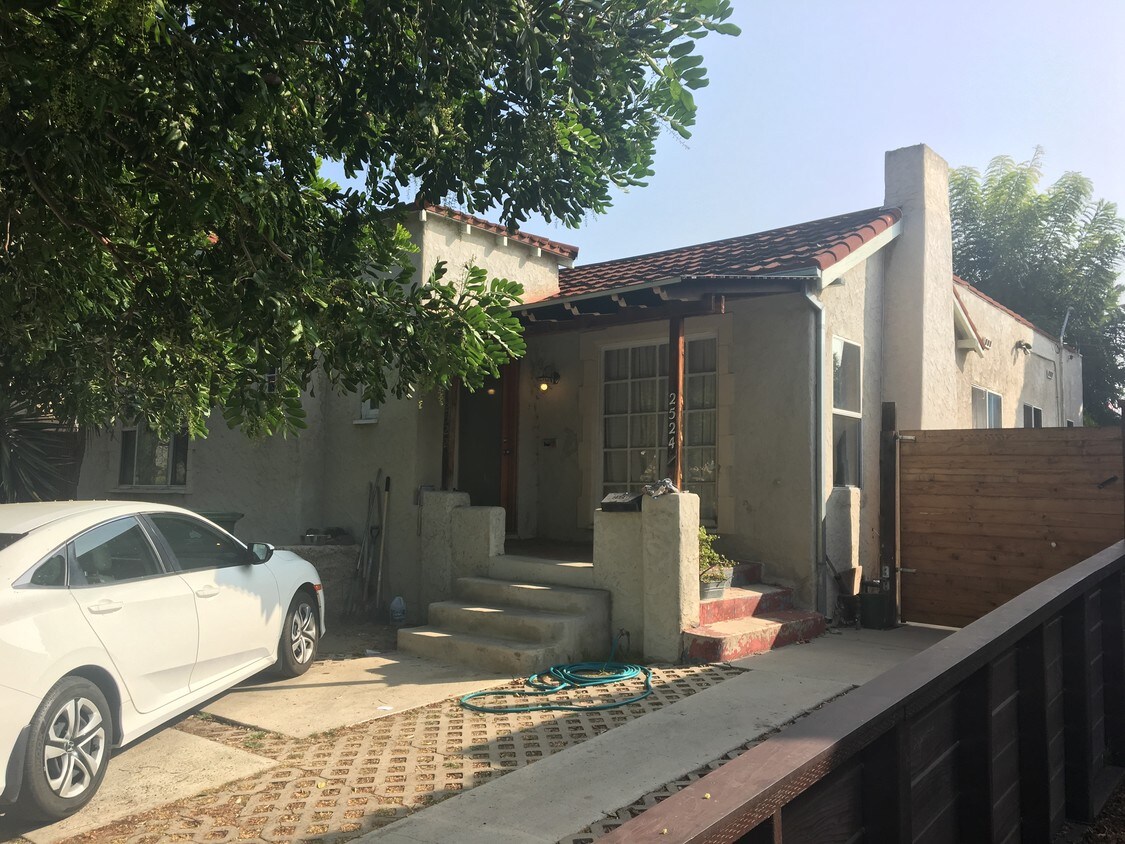 2522 Clyde Ave, Los Angeles, CA 90016 House Rental in Los Angeles, CA