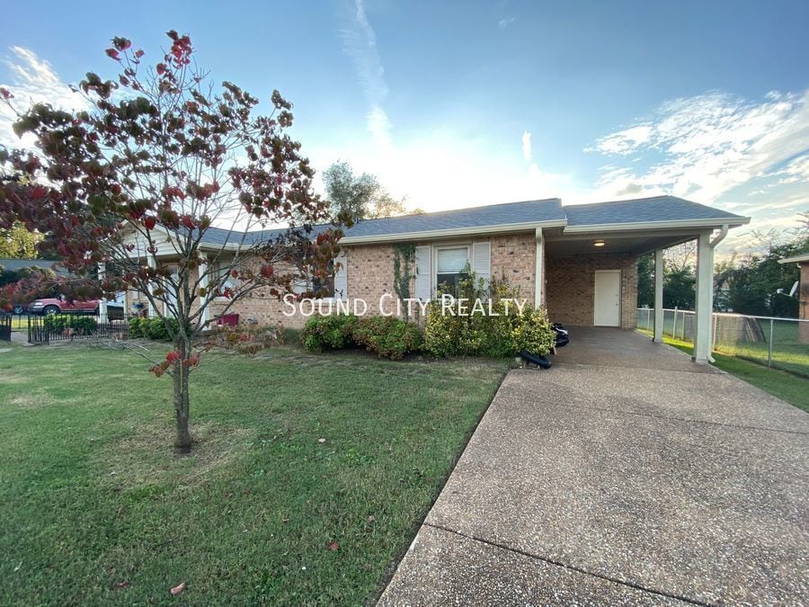 Photo - 3533 Albee Drive-3533