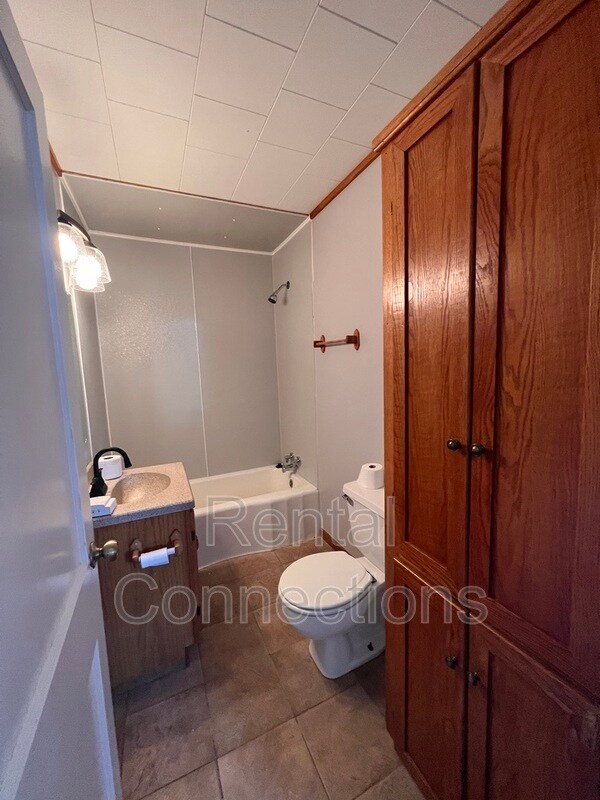 Foto del edificio - 1714 W Chestnut St