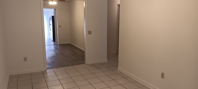 Building Photo - Christiansburg, 2 BR / 1 BA, Available Now
