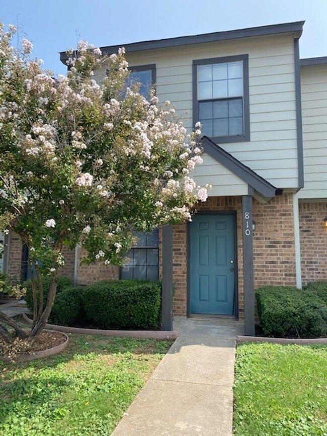 TWO BEDROOM CONDO BY UNT - TWO BEDROOM CONDO BY UNT
