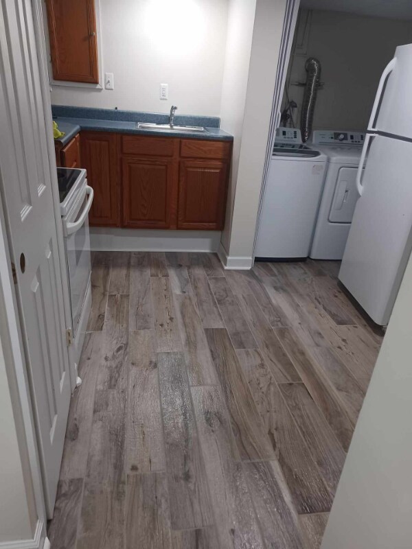 Foto del edificio - 5600 White Oak Dr