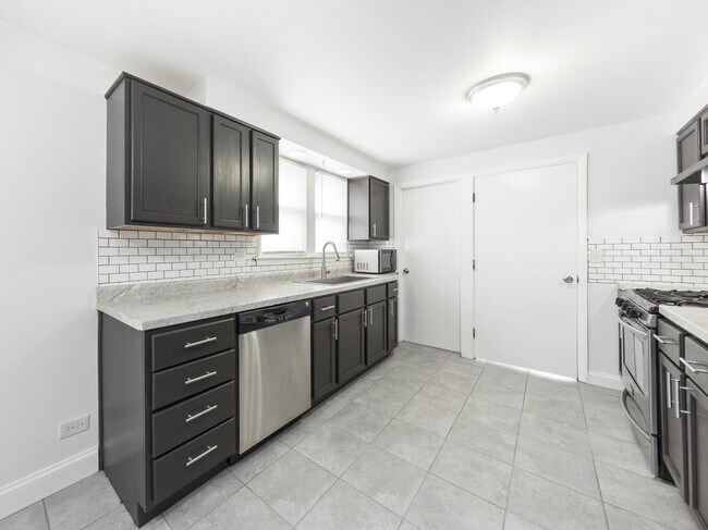 Foto del edificio - 1786 White St