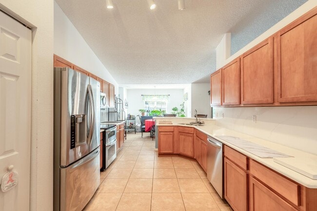 Building Photo - 46 Pickering Dr