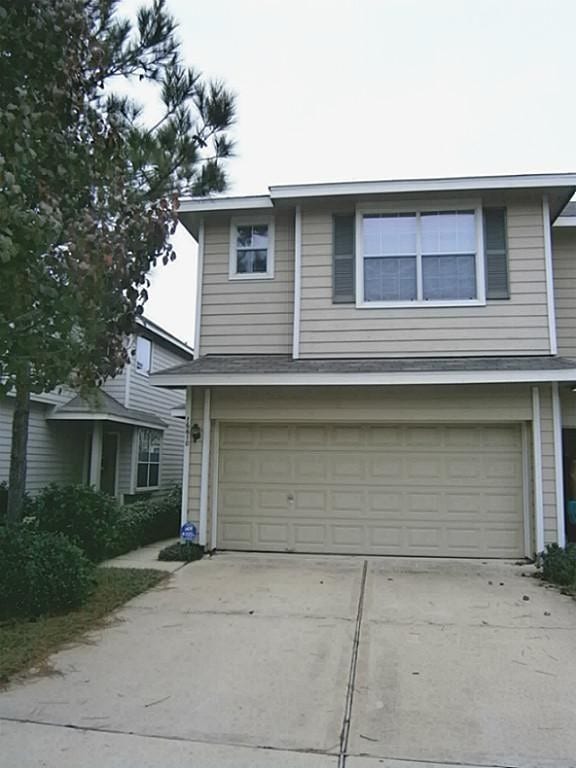 Foto principal - 16610 Newglen Ln