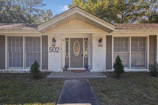 Foto del edificio - MOVE-IN READY! (Pet Friendly)