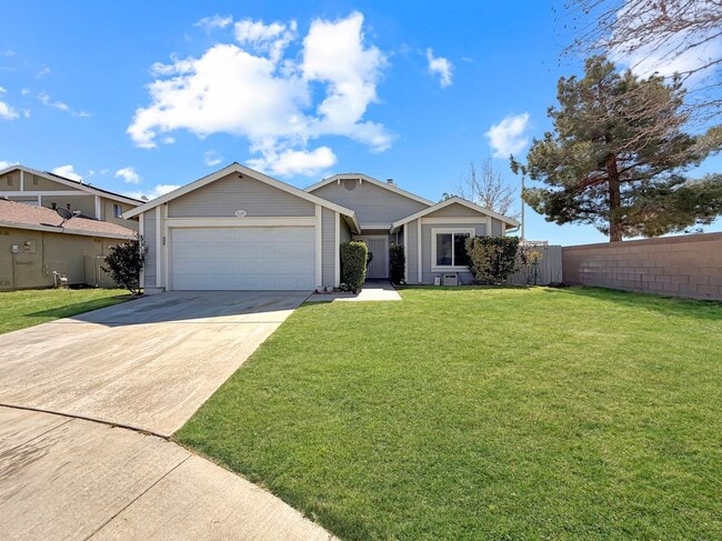 Building Photo - 2500 Topaz Ln