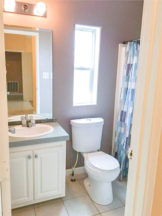 Building Photo - 3118 Trail Loop S