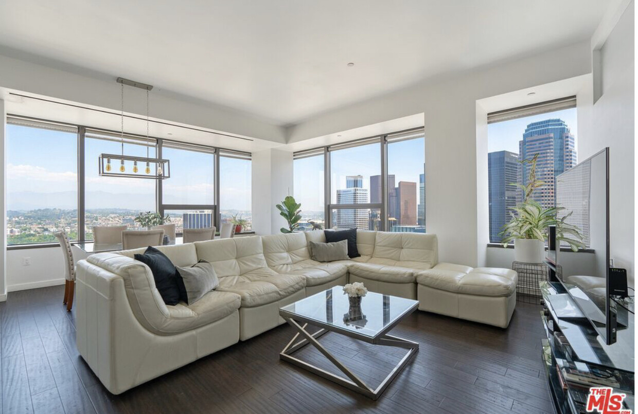 Foto principal - 1100 Wilshire Blvd