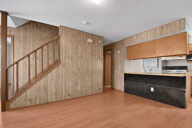 Foto del edificio - 302-318 E 17th Ave