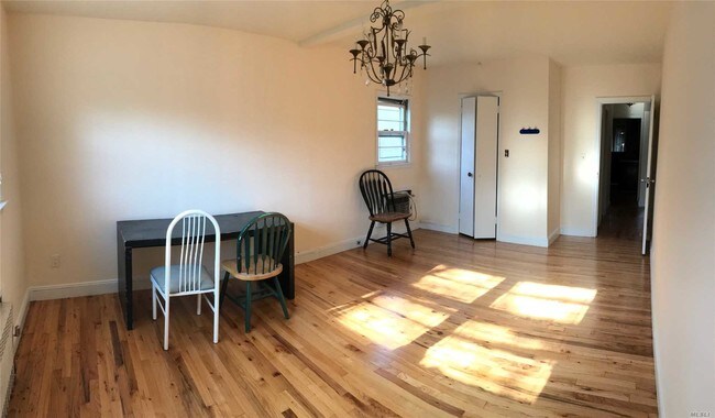 Foto del edificio - 69-20 178th St