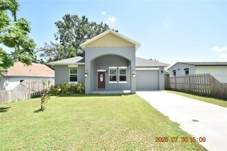 Building Photo - 4101 E Comanche Ave