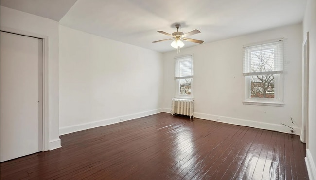 Building Photo - 885 N 27th St