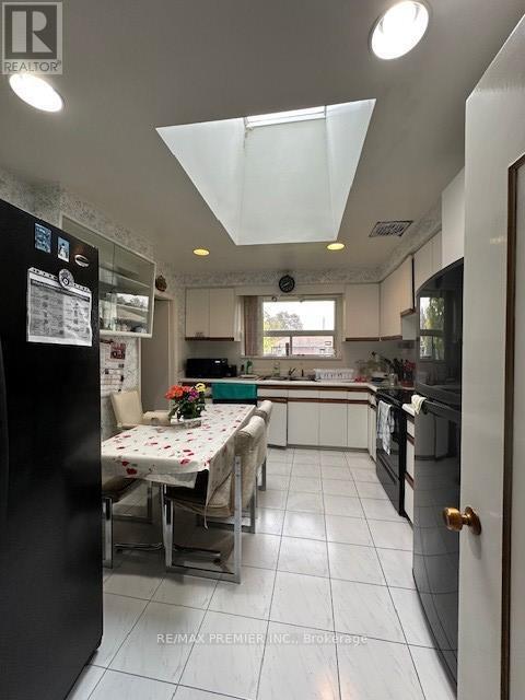 Photo du bâtiment - 55 Overbrook Pl