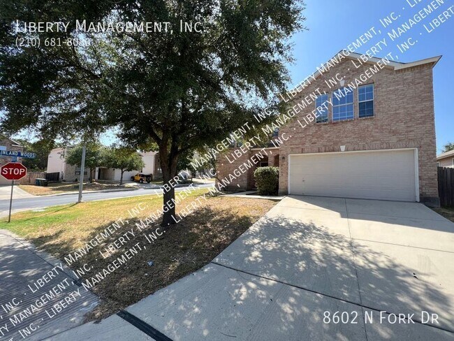 Foto del edificio - 3 Bedroom, 2.5 Bath Home with a Game Room/...