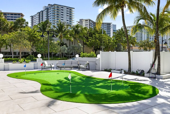 Foto del edificio - 3821 N Ocean Blvd