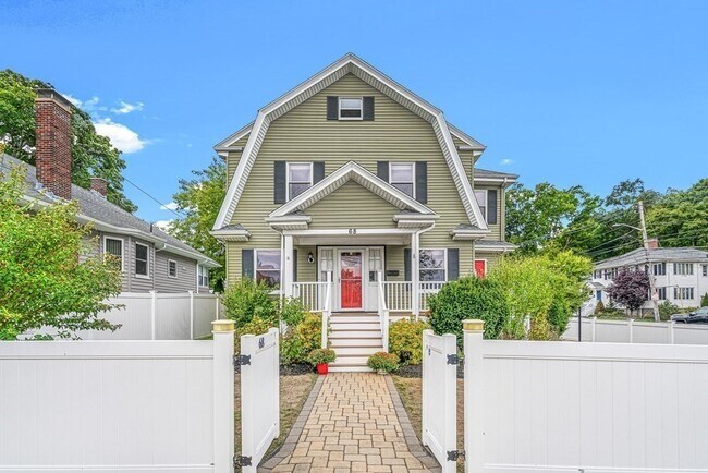 Building Photo - 68 Clifton St