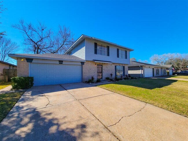 Building Photo - 6219 Creekside Ln