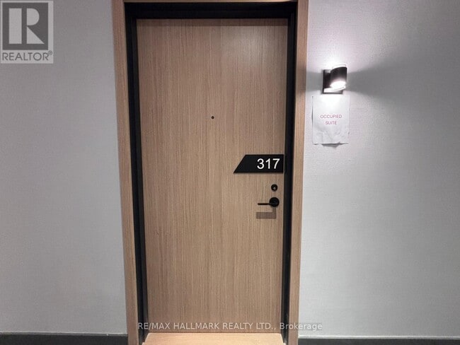 Building Photo - 35 Parliament St