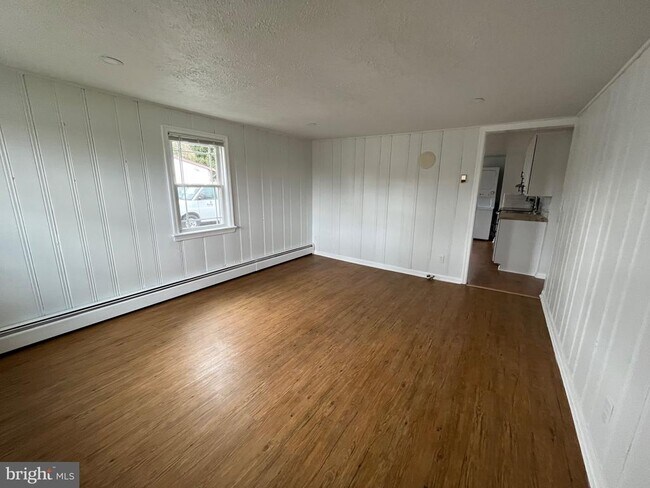 Building Photo - 2454 Conowingo Rd