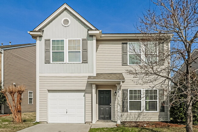 Building Photo - 4828 Abercromby St