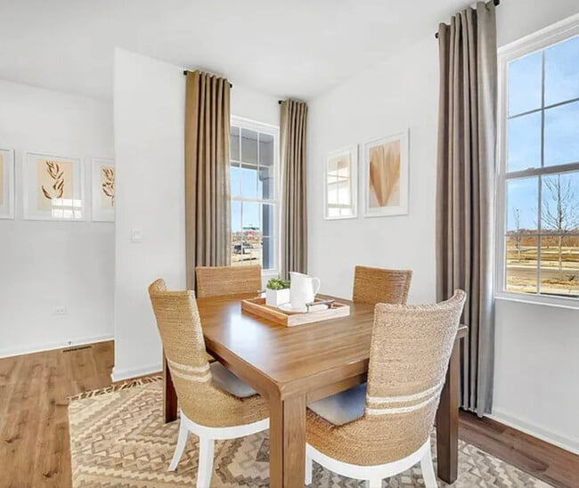 Foto del edificio - 1757 Baler Ave