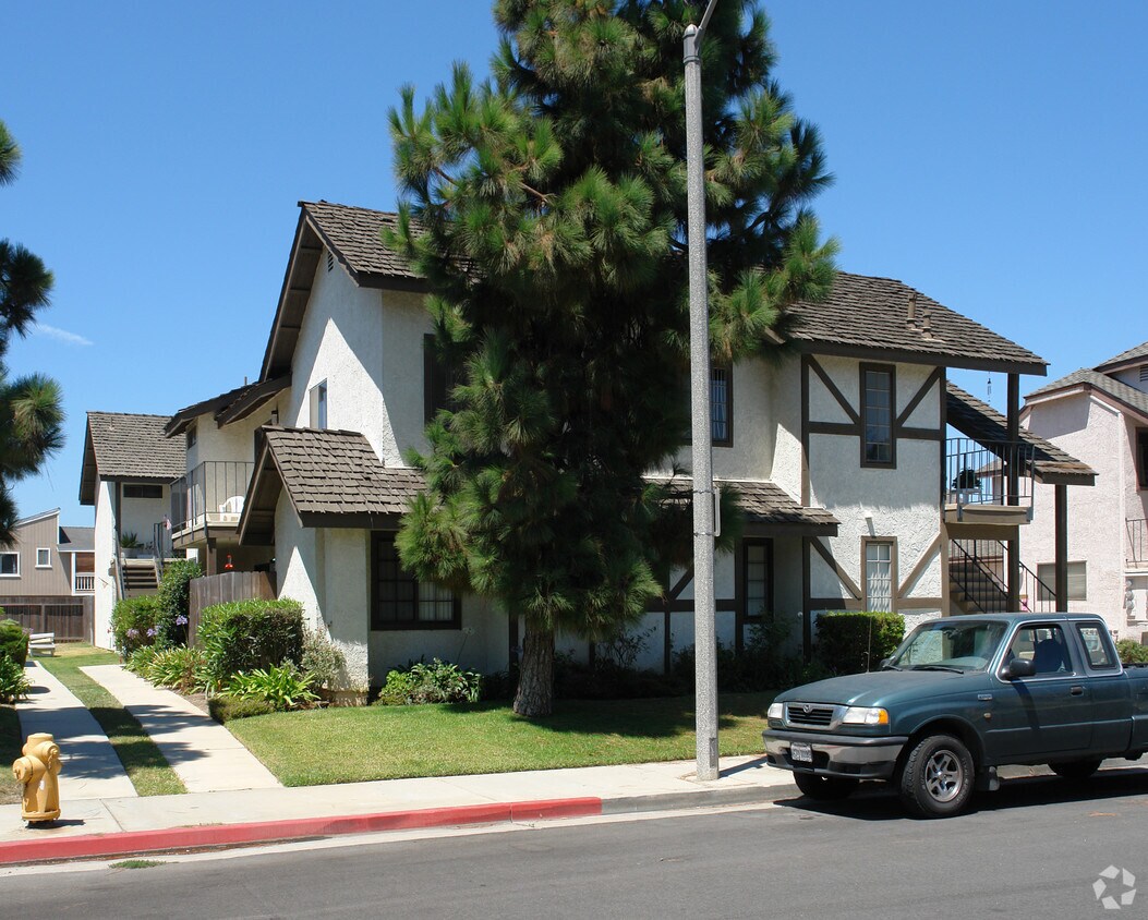 Foto del edificio - 16661 Island Cir