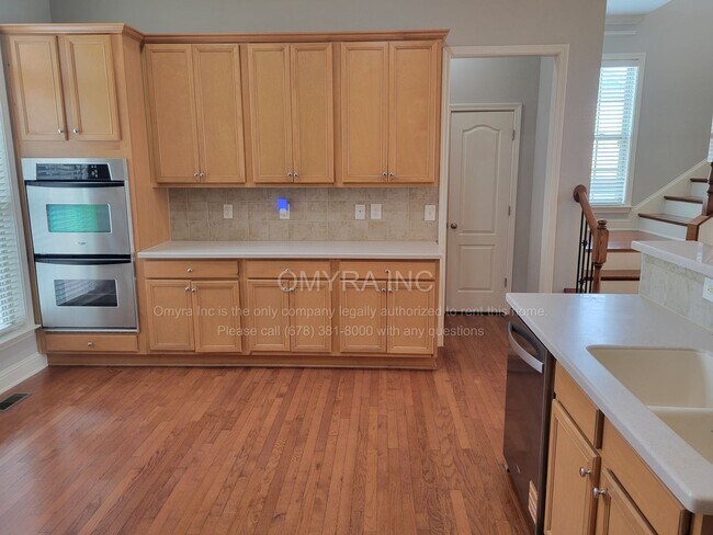 Foto del edificio - Luxurious 3 Bedroom Townhouse in Atlanta!