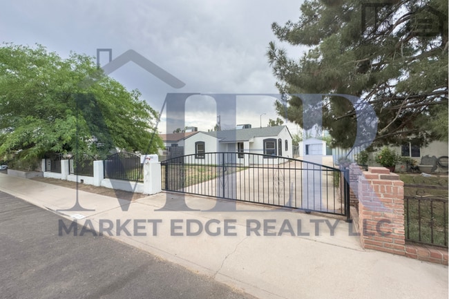 Foto del edificio - 2Bed/1Bath House at AZ-202/24th St! Ready for Immediate Move-In! -- NO HOA! RV PARKING!