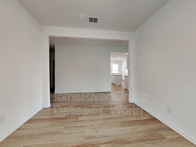 Foto del edificio - 5428 Montrose Dr