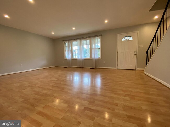 Building Photo - 13149 Penndale Ln