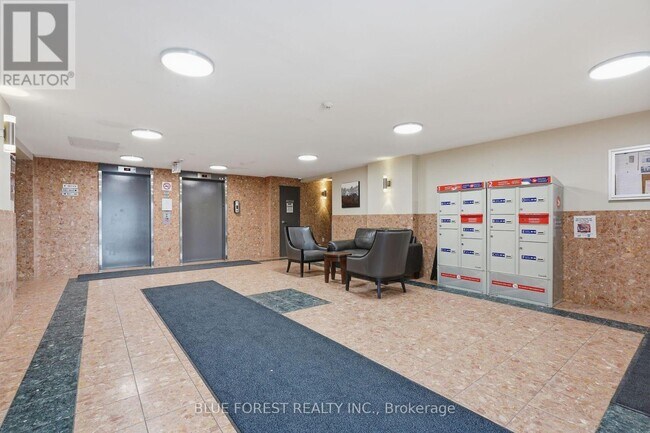 Photo du bâtiment - 30 Chapman Ct