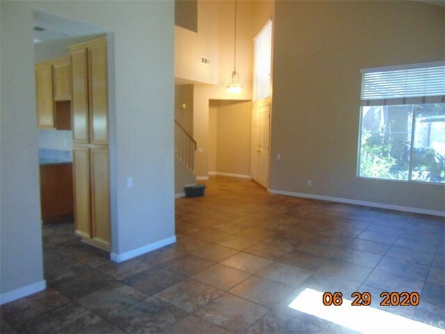 Building Photo - 4622 Saddle Dr
