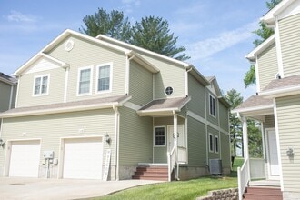 Building Photo - 3138 S Cuffers Dr