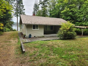 Building Photo - 252 Schindler Rd