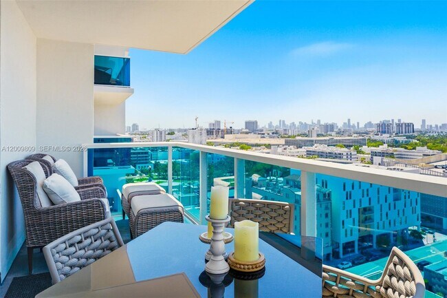 Foto del edificio - 2301 Collins Ave