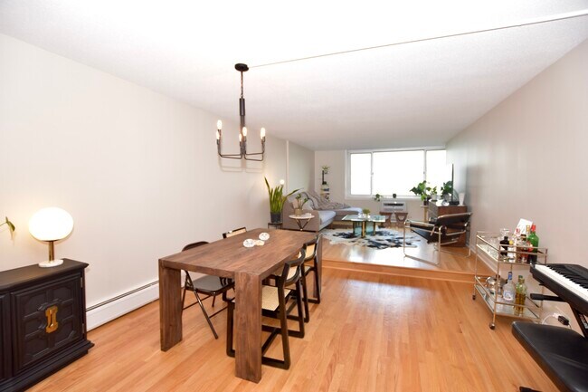 Foto del edificio - 2144 N Lincoln Park W