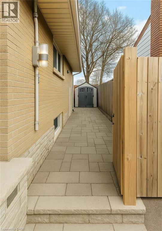 Building Photo - 37 Kingslea Dr