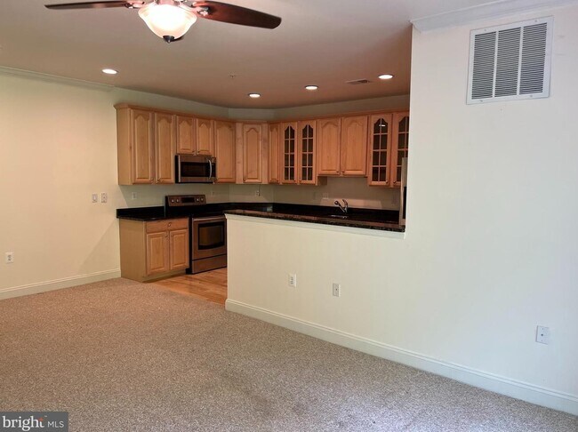 Foto del edificio - 4806 Mantlewood Way
