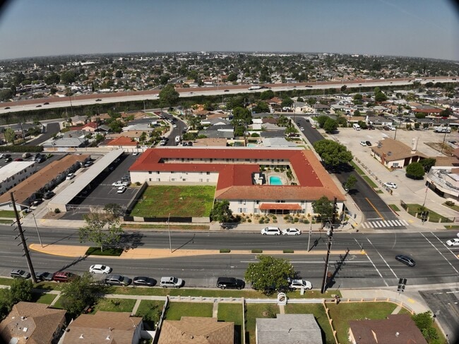 3D Exterior - Pioneer Plaza
