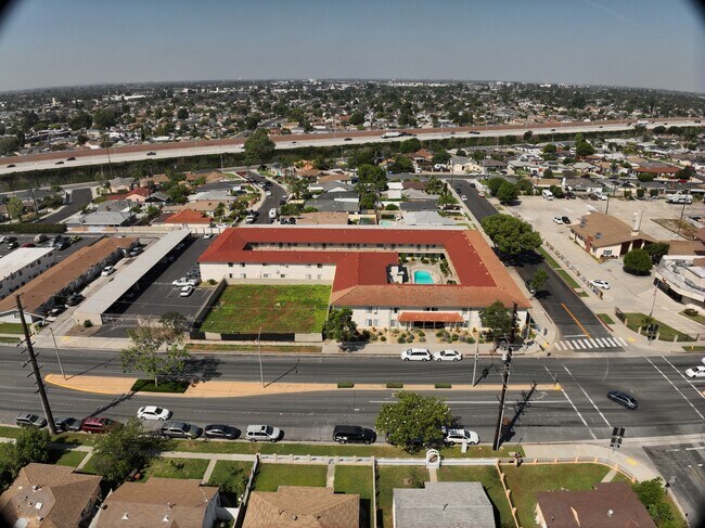 Exterior 3D - Pioneer Plaza