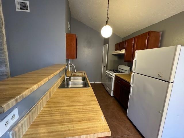 Foto del edificio - 3109 Trembling Creek Cir