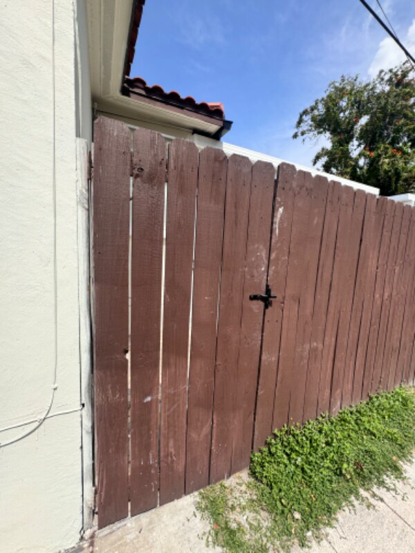 Foto del edificio - 2775 SW 1st St