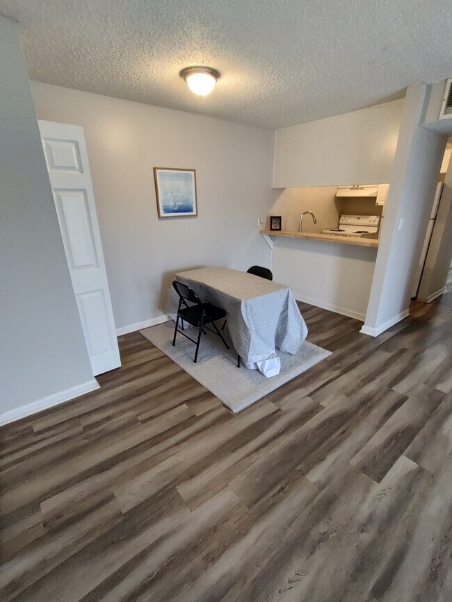 Foto del edificio - 4401 Patton Rd SW