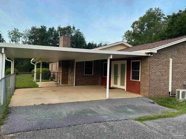 Foto del edificio - 4560 Woodbine Rd
